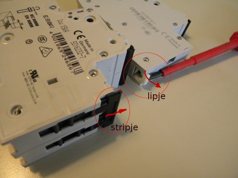 Susteen Beweging Diversiteit Verwijderen Siemens 5SX22 automaat van DIN rail - Forum - Circuits Online Susteen Beweging Diversiteit Verwijderen Siemens 5SX22 automaat van DIN rail - Forum - Circuits Online