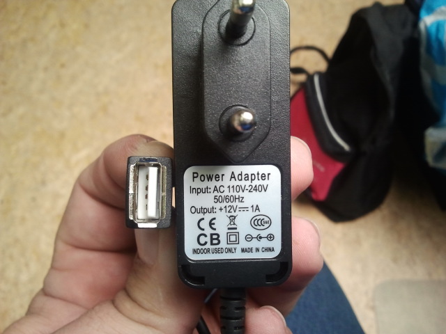 http://www.uploadarchief.net/files/download/12v%20usb%20adapter.jpg