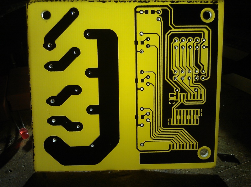 http://www.uploadarchief.net/files/download/2013-01-04%2011.20.34.jpg