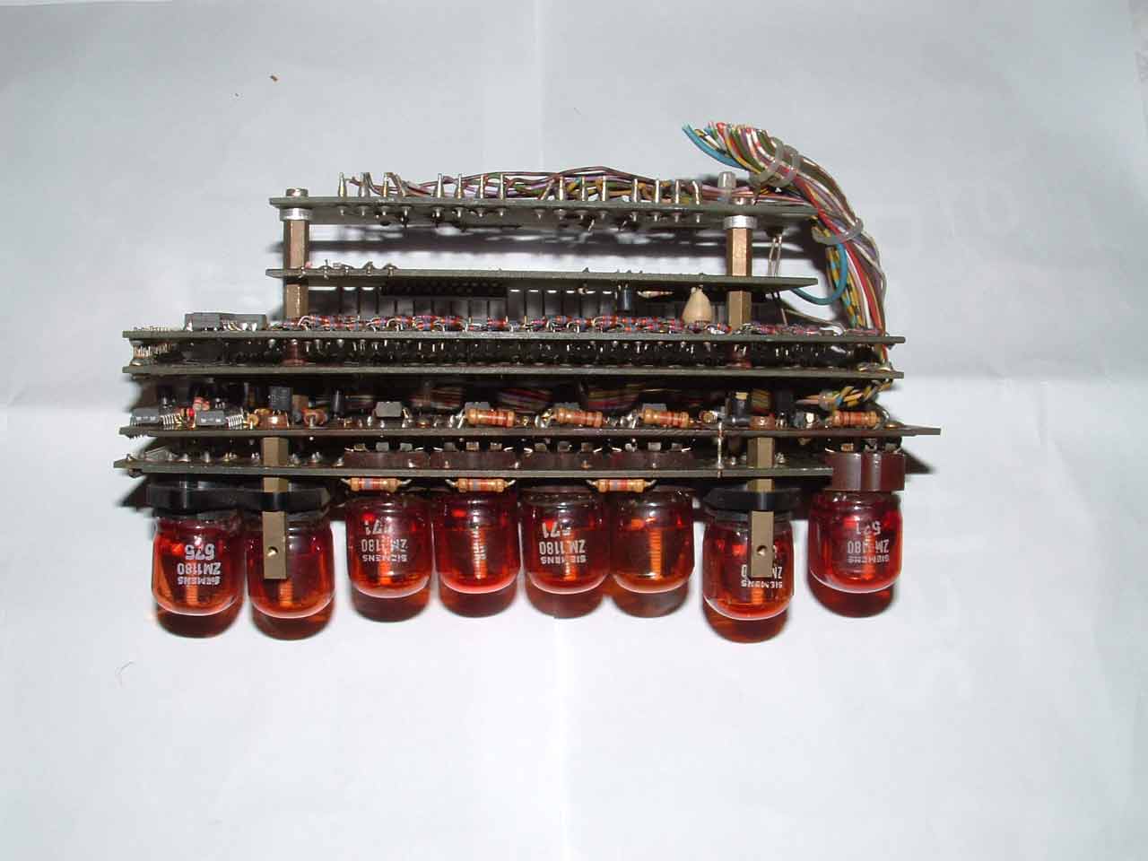 http://www.uploadarchief.net/files/download/DSCF0089klein.jpg