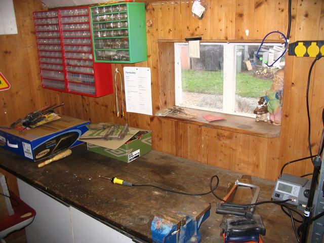 http://www.uploadarchief.net/files/download/WERKPLAATS01.JPG