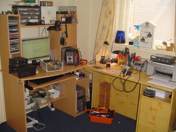http://www.uploadarchief.net/files/download/dsc00283.jpg