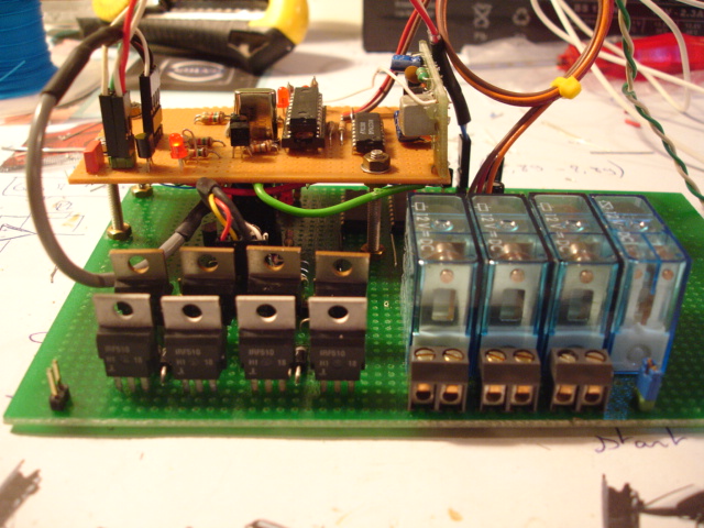 http://www.uploadarchief.net/files/download/dsc03065.jpg
