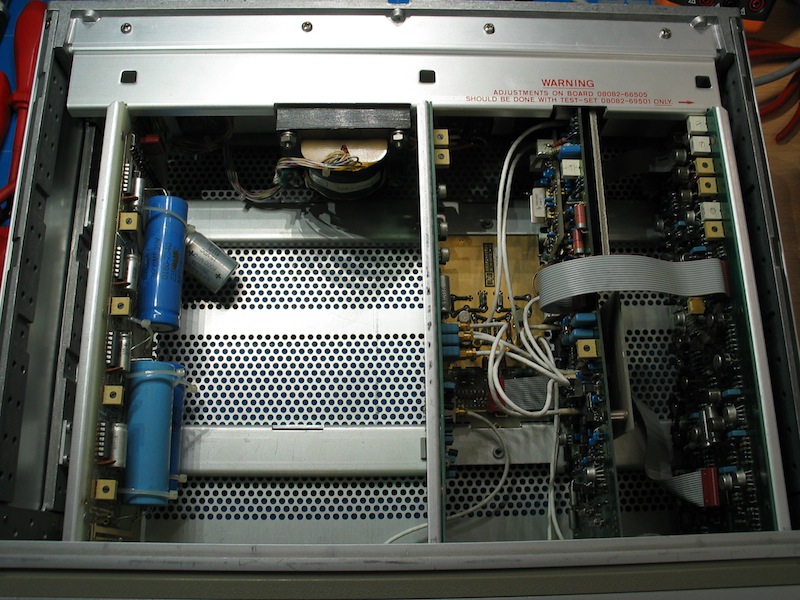 http://www.uploadarchief.net/files/download/hp8082a-inside_1.jpg