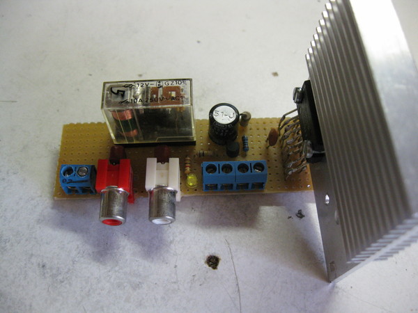 http://www.uploadarchief.net/files/download/img_1286.jpg