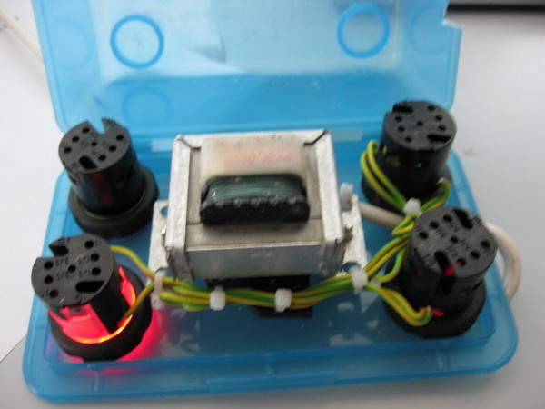 http://www.uploadarchief.net/files/download/img_1823.jpg