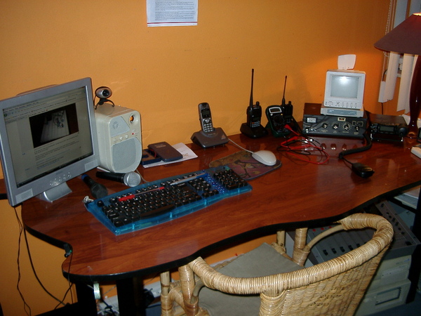 http://www.uploadarchief.net/files/download/kamer.jpg
