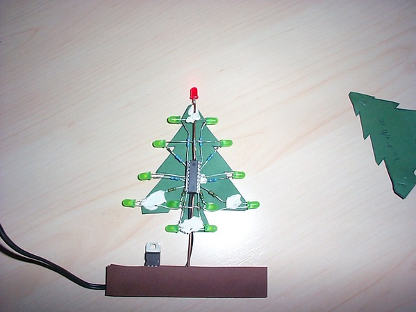 http://www.uploadarchief.net/files/download/kerstboom_3.jpg