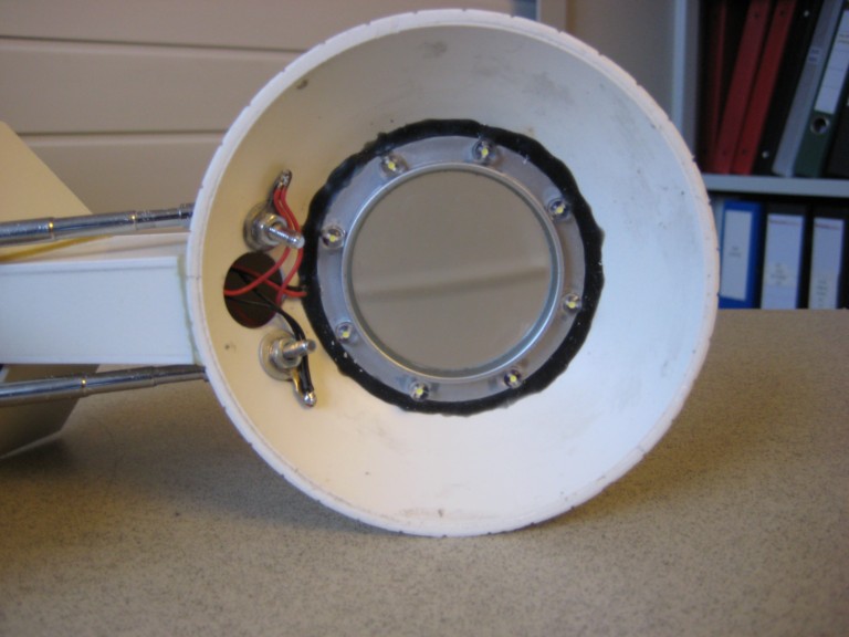 http://www.uploadarchief.net/files/download/loep_3.jpg