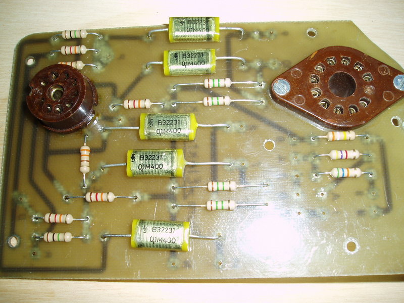 http://www.uploadarchief.net/files/download/miniszill1.jpg