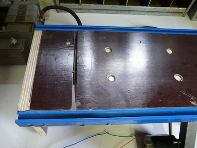 http://www.uploadarchief.net/files/download/p1250832.jpg