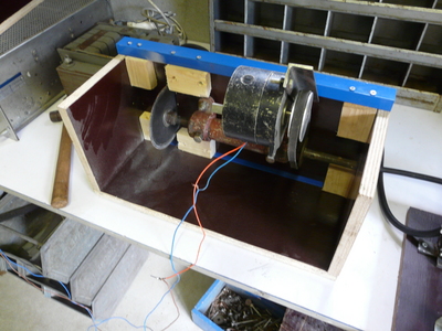 http://www.uploadarchief.net/files/download/p1250833.jpg