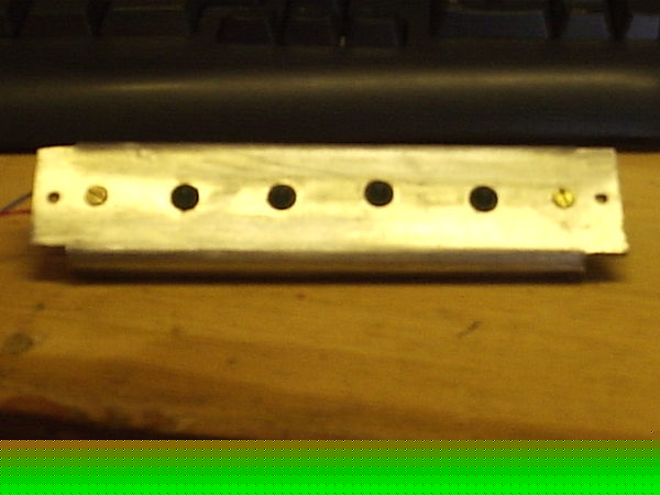 http://www.uploadarchief.net/files/download/p6160030.jpg