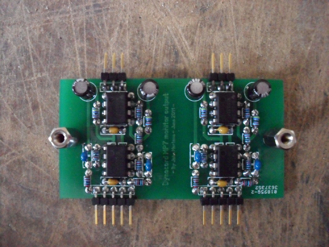 http://www.uploadarchief.net/files/download/pcb%20geassembleerd_1067x800.jpg