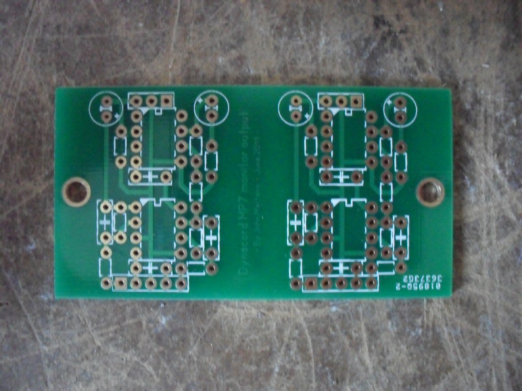 http://www.uploadarchief.net/files/download/pcb%20leeg_1067x800.jpg