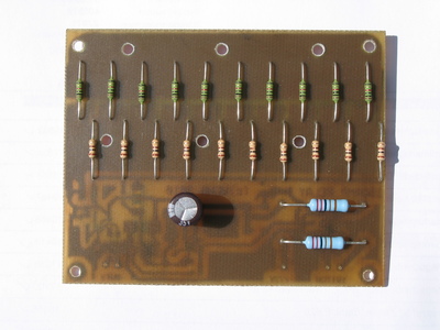 http://www.uploadarchief.net/files/download/resized/relais_pcb_top.jpg