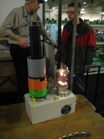http://www.uploadarchief.net/files/download/resized/rosmalen09%20-%20010.jpg