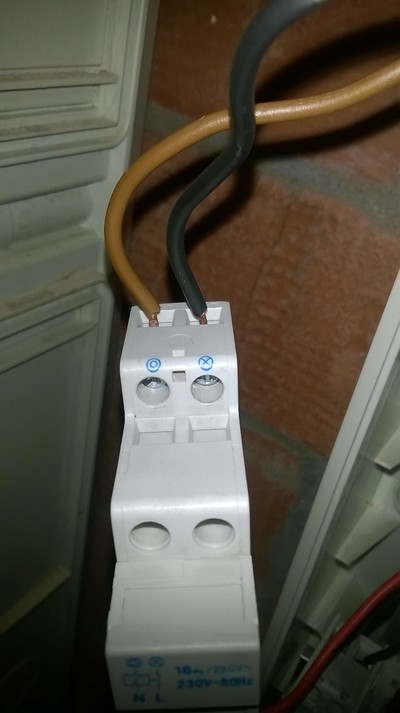 Aansluiten traplicht-tijdschakelaar Theben Elpa 8 - Forum ...