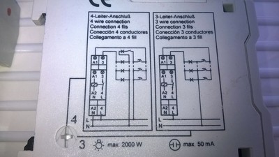 Aansluiten traplicht-tijdschakelaar Theben Elpa 8 - Forum - Circuits Online