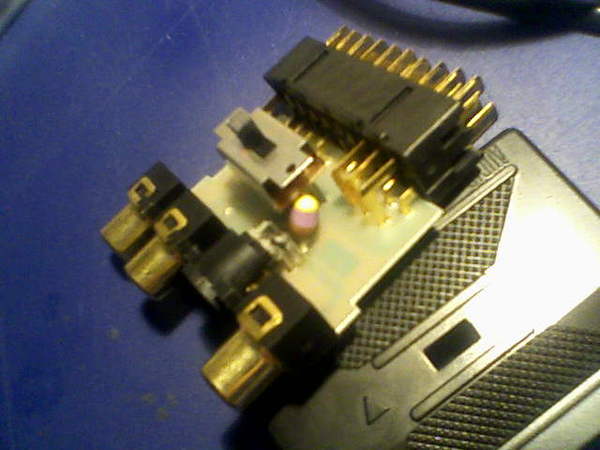 http://www.uploadarchief.net/files/download/scart_blokje.jpg
