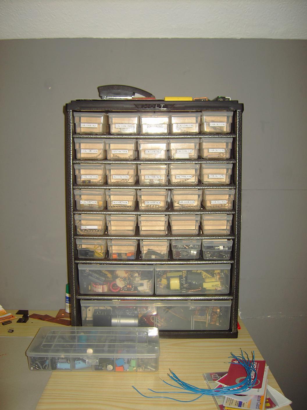 http://www.uploadarchief.net/files/download/w2.JPG