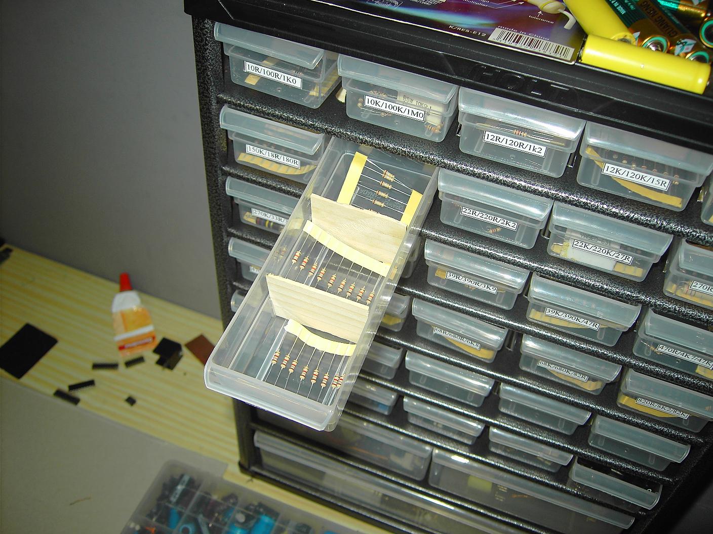 http://www.uploadarchief.net/files/download/w3.JPG