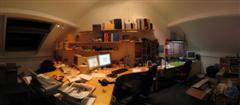 http://www.uploadarchief.net/files/download/werkplek%20zomer06_tmb.jpg